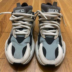 Men’s puma sneakers